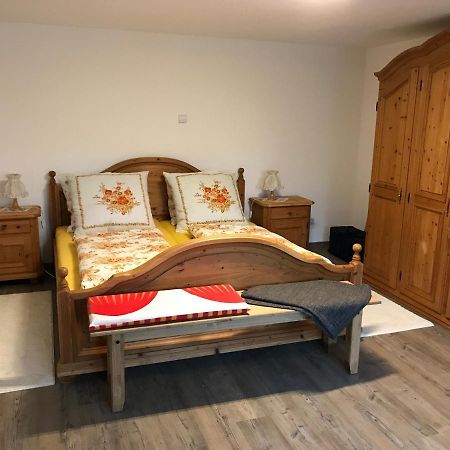 Ferienwohnung „Frosch“ Neukirchen-Balbini 외부 사진